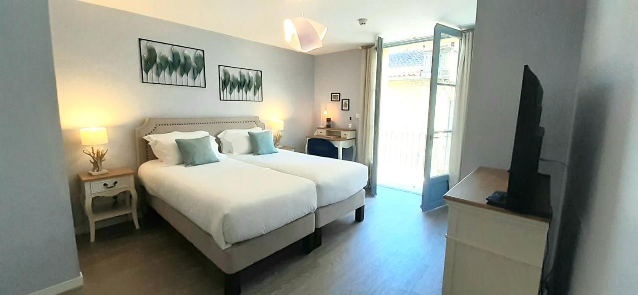 Hotel-Restaurant Des Augustins Saint-Cyprien  Eksteriør bilde