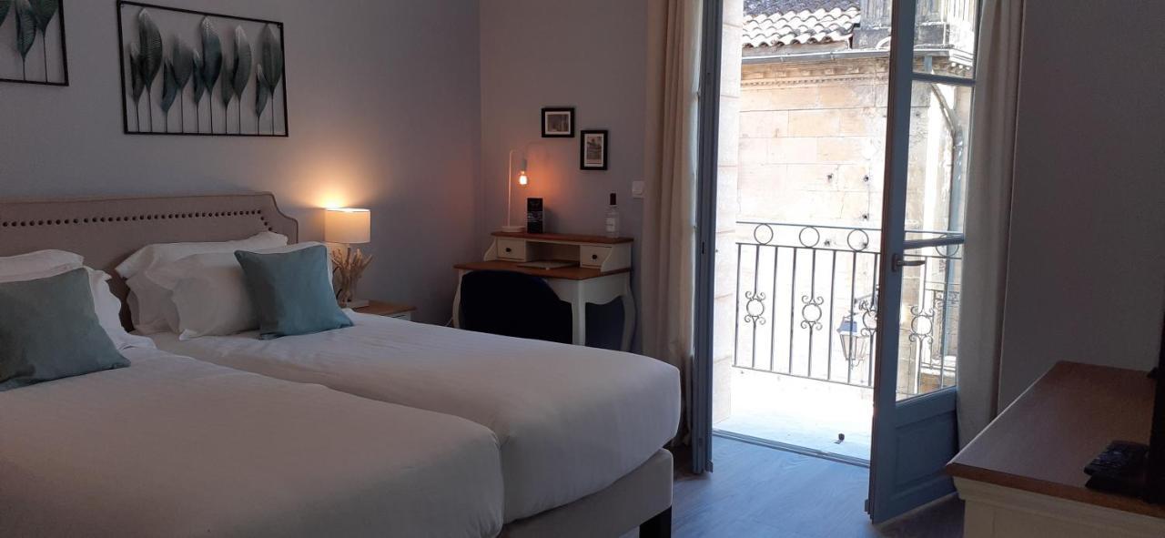 Hotel-Restaurant Des Augustins Saint-Cyprien  Eksteriør bilde